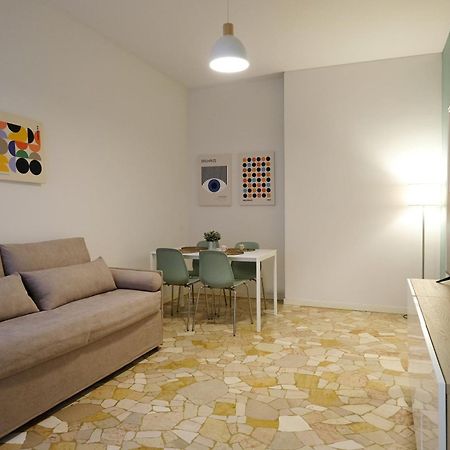 Milano Navigli Apartment - Via Tortona Екстериор снимка